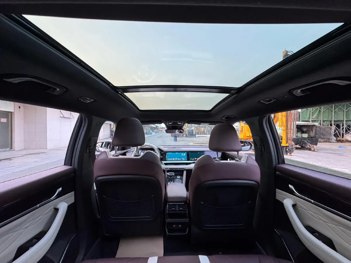 2021 Geely Monjaro 2.0T 218HP L4 7DCT,autocango,china used car exporter,china ev exporter,chinese used car exporter,chinese used ev exporter