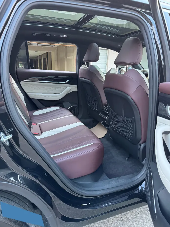 2021 Geely Monjaro 2.0T 218HP L4 7DCT,autocango,china used car exporter,china ev exporter,chinese used car exporter,chinese used ev exporter