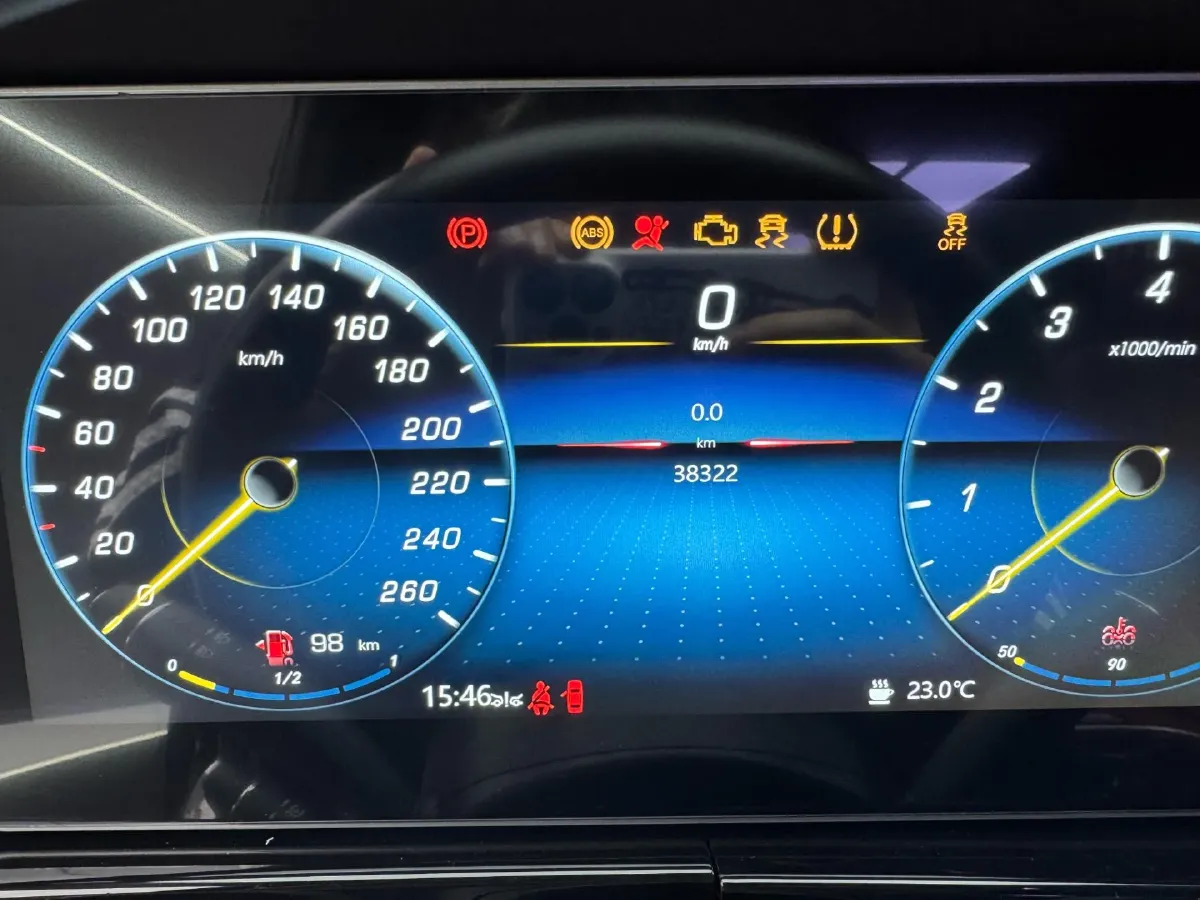 2023 Mercedes-Benz Vito 2.0T 211HP L4 9AT,autocango,china used car exporter,china ev exporter,chinese used car exporter,chinese used ev exporter