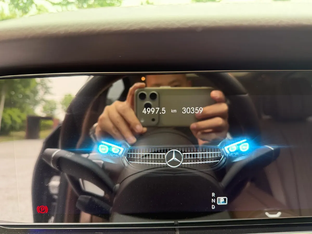 2022 Mercedes-Benz GLC Class 2.0T 258HP L4 9AT,autocango,china used car exporter,china ev exporter,chinese used car exporter,chinese used ev exporter