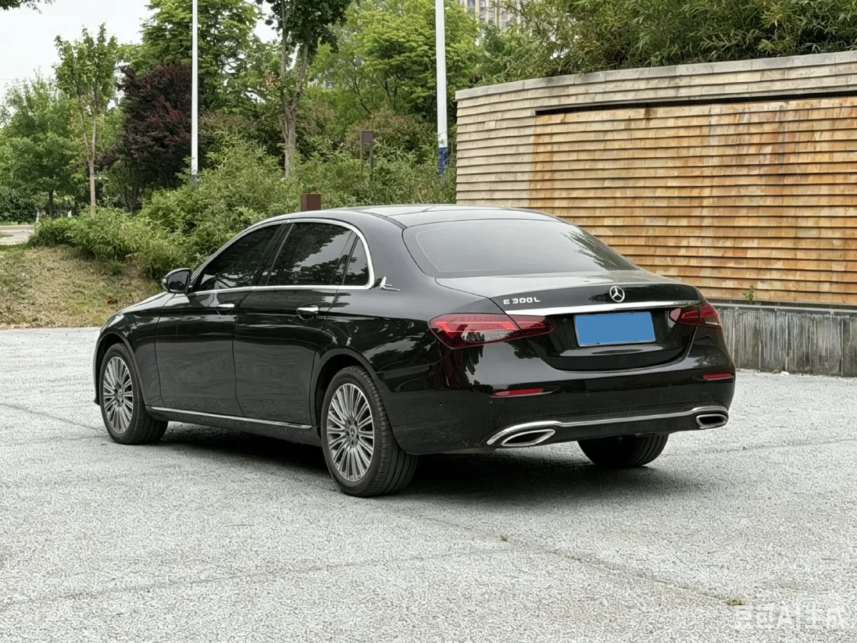 2022 Mercedes-Benz GLC Class 2.0T 258HP L4 9AT,autocango,china used car exporter,china ev exporter,chinese used car exporter,chinese used ev exporter