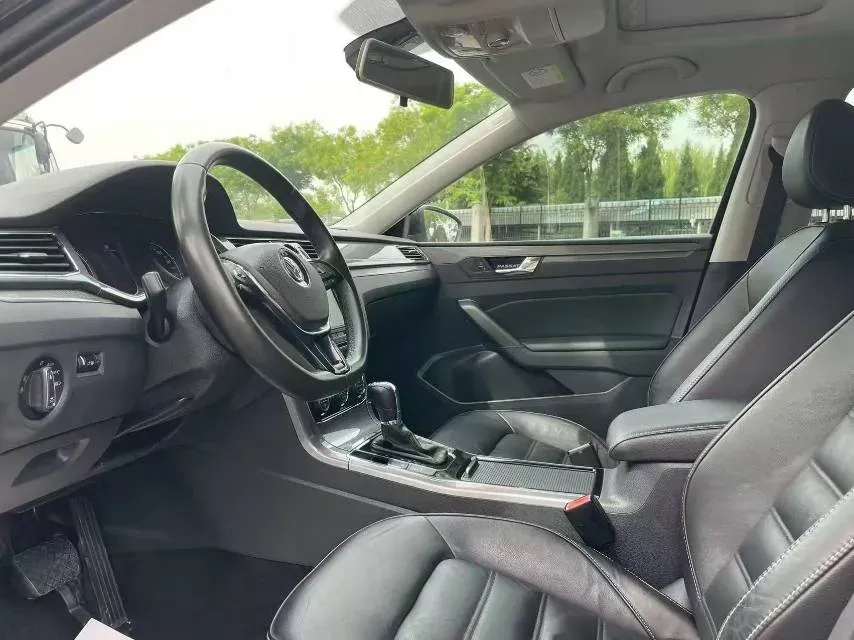 2016 Volkswagen Passat 1.8T 180HP L4 7DCT,autocango,china used car exporter,china ev exporter,chinese used car exporter,chinese used ev exporter