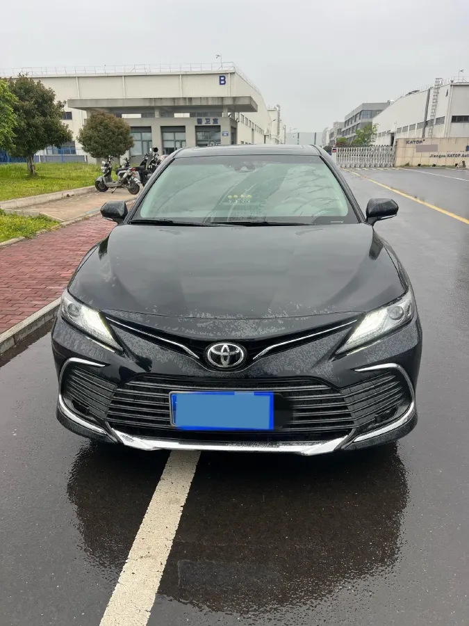 2023 Toyota Camry 2.0L 177HP L4 CVT,autocango,china used car exporter,china ev exporter,chinese used car exporter,chinese used ev exporter