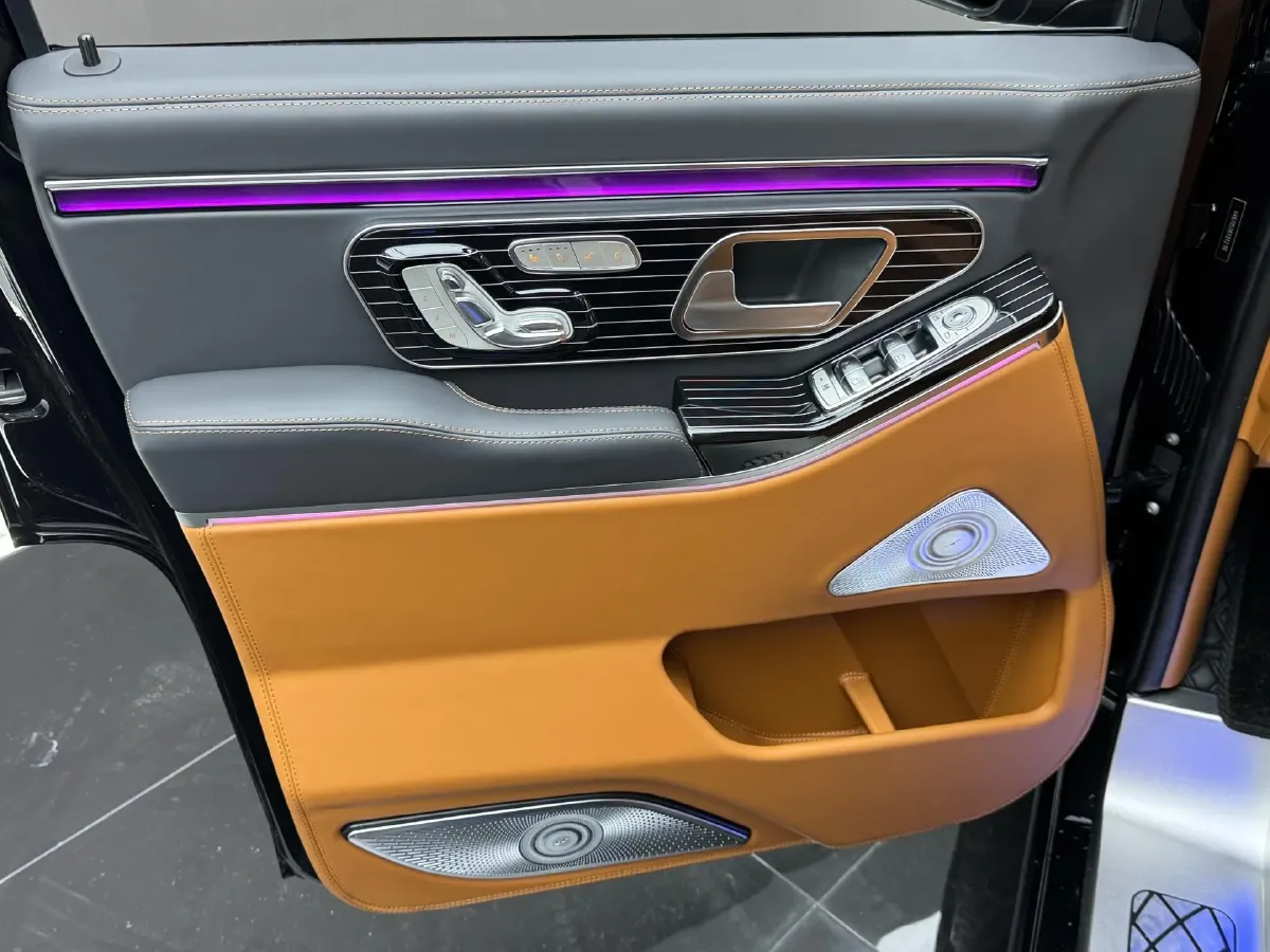 2021 Mercedes-Benz Vito 2.0T 211HP L4 9AT,autocango,china used car exporter,china ev exporter,chinese used car exporter,chinese used ev exporter