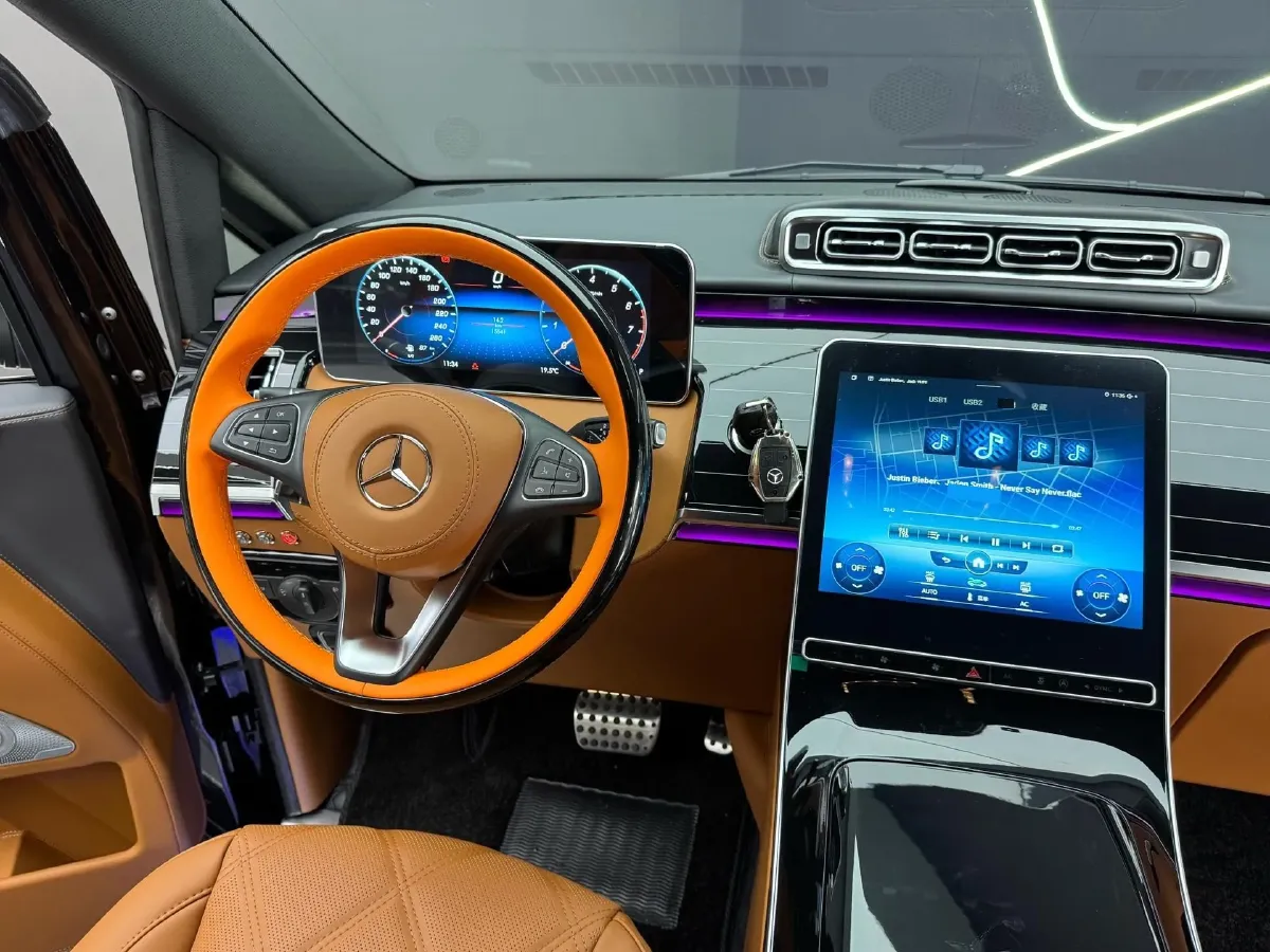 2021 Mercedes-Benz Vito 2.0T 211HP L4 9AT,autocango,china used car exporter,china ev exporter,chinese used car exporter,chinese used ev exporter