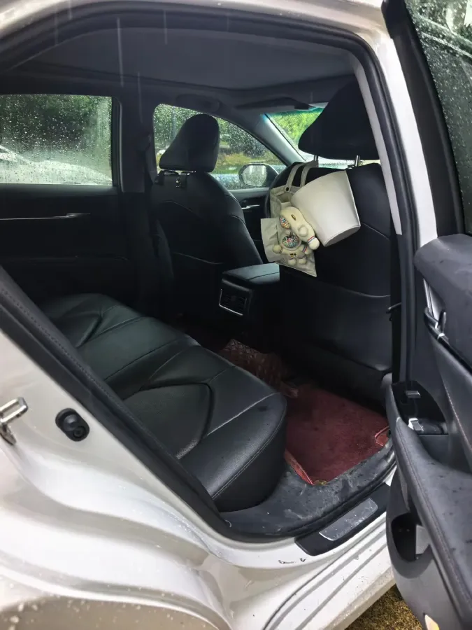 2021 Toyota Camry 2.5L 209HP L4 8AT,autocango,china used car exporter,china ev exporter,chinese used car exporter,chinese used ev exporter