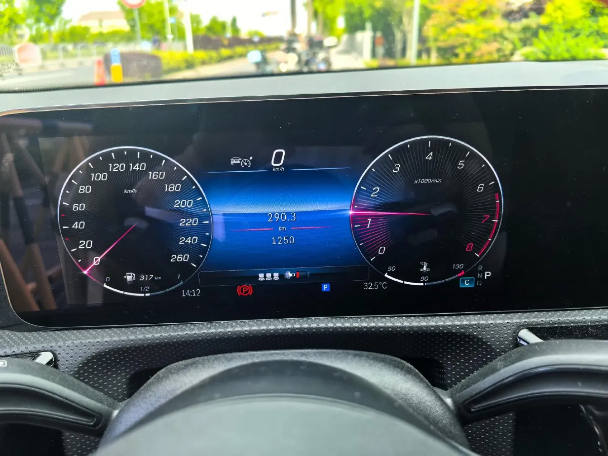 2024 Mercedes-Benz CLA Class 1.3T 163HP L4 7DCT,autocango,china used car exporter,china ev exporter,chinese used car exporter,chinese used ev exporter