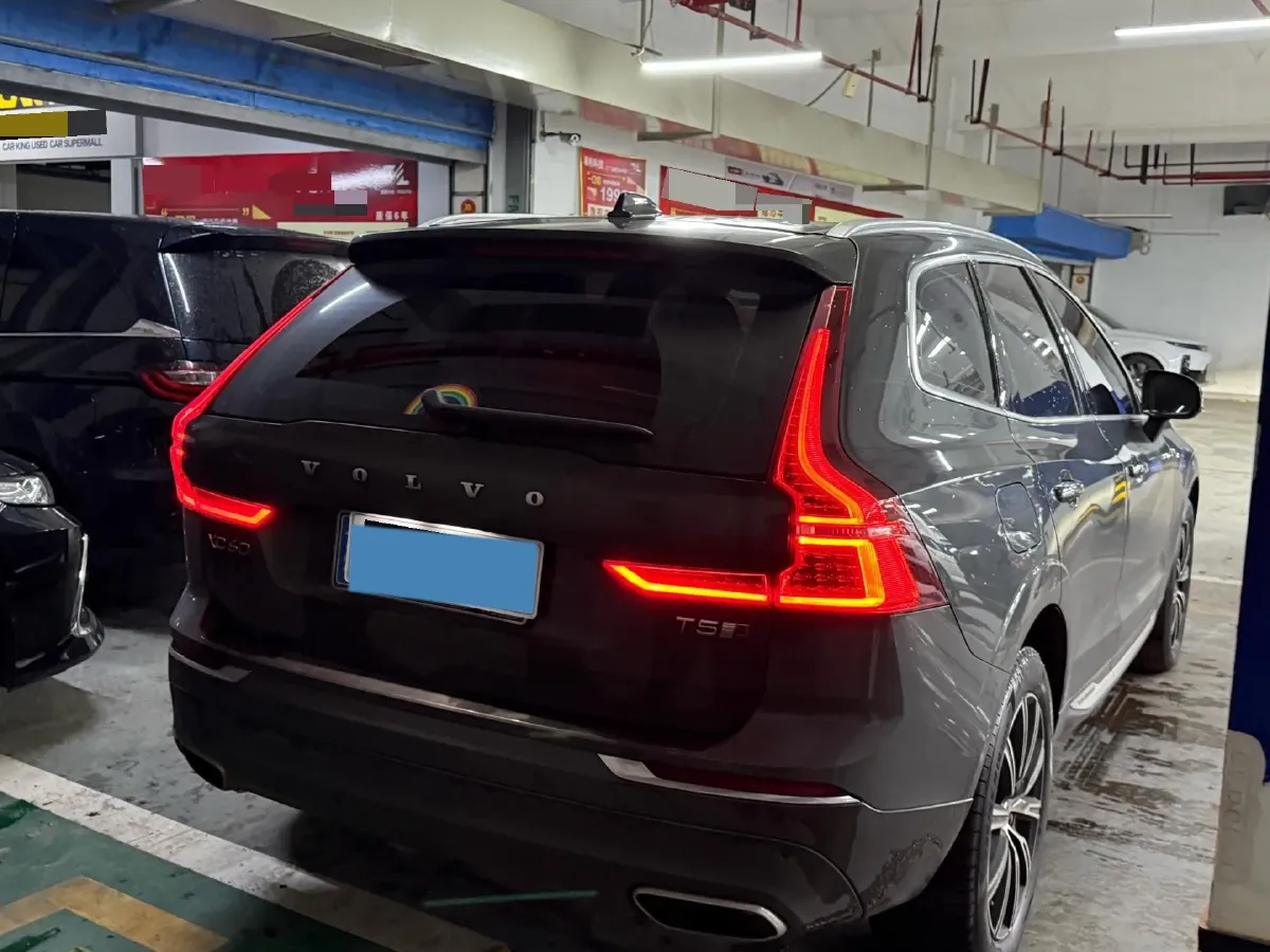 2020 Volvo XC60 2.0T 254HP L4 8AT,autocango,china used car exporter,china ev exporter,chinese used car exporter,chinese used ev exporter