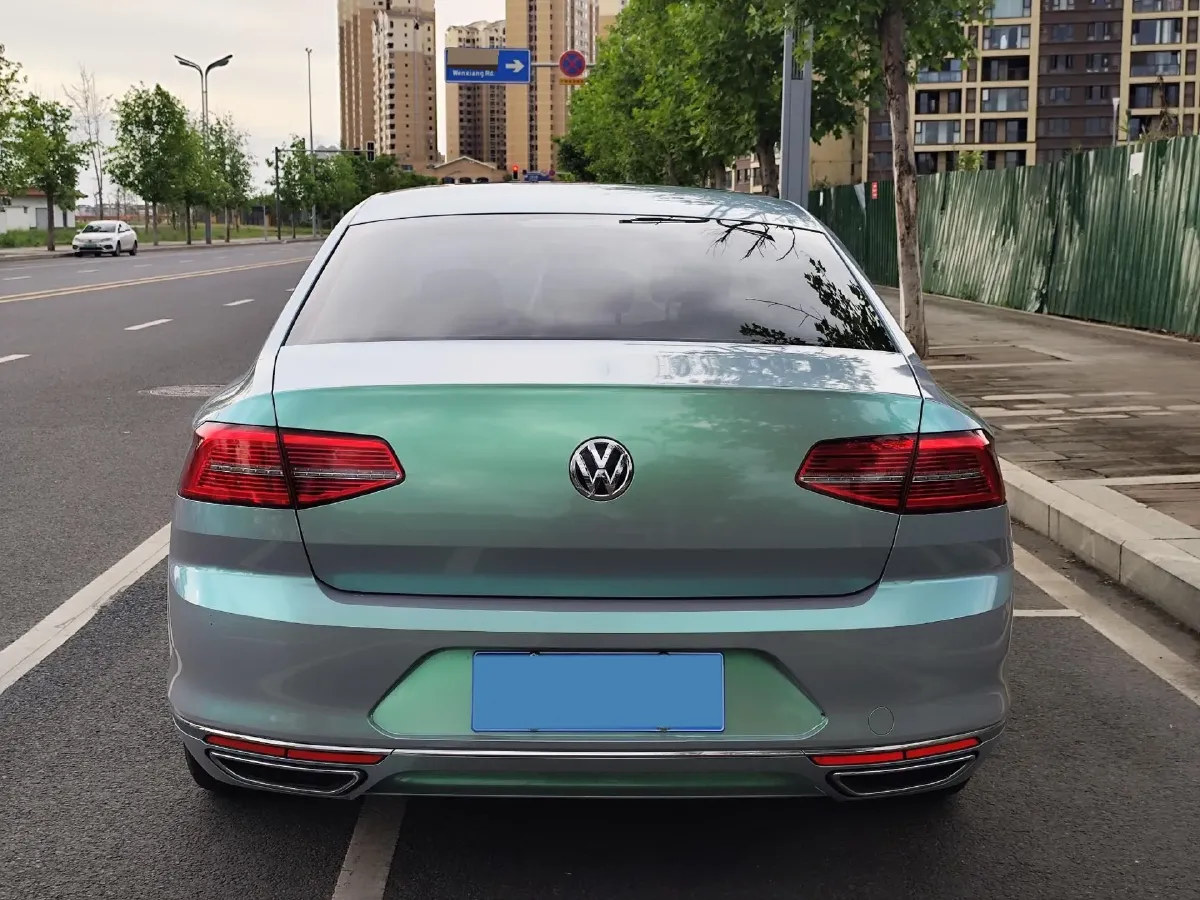 2018 Volkswagen Magotan 1.8T 180HP L4 7DCT,autocango,china used car exporter,china ev exporter,chinese used car exporter,chinese used ev exporter