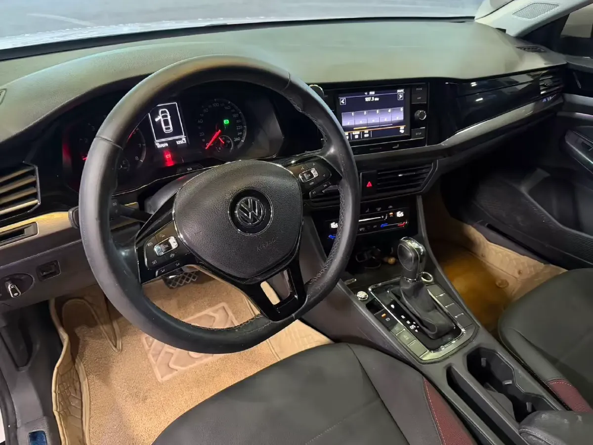 2019 Bestune T77 1.2T 143HP L4 7DCT,autocango,china used car exporter,china ev exporter,chinese used car exporter,chinese used ev exporter