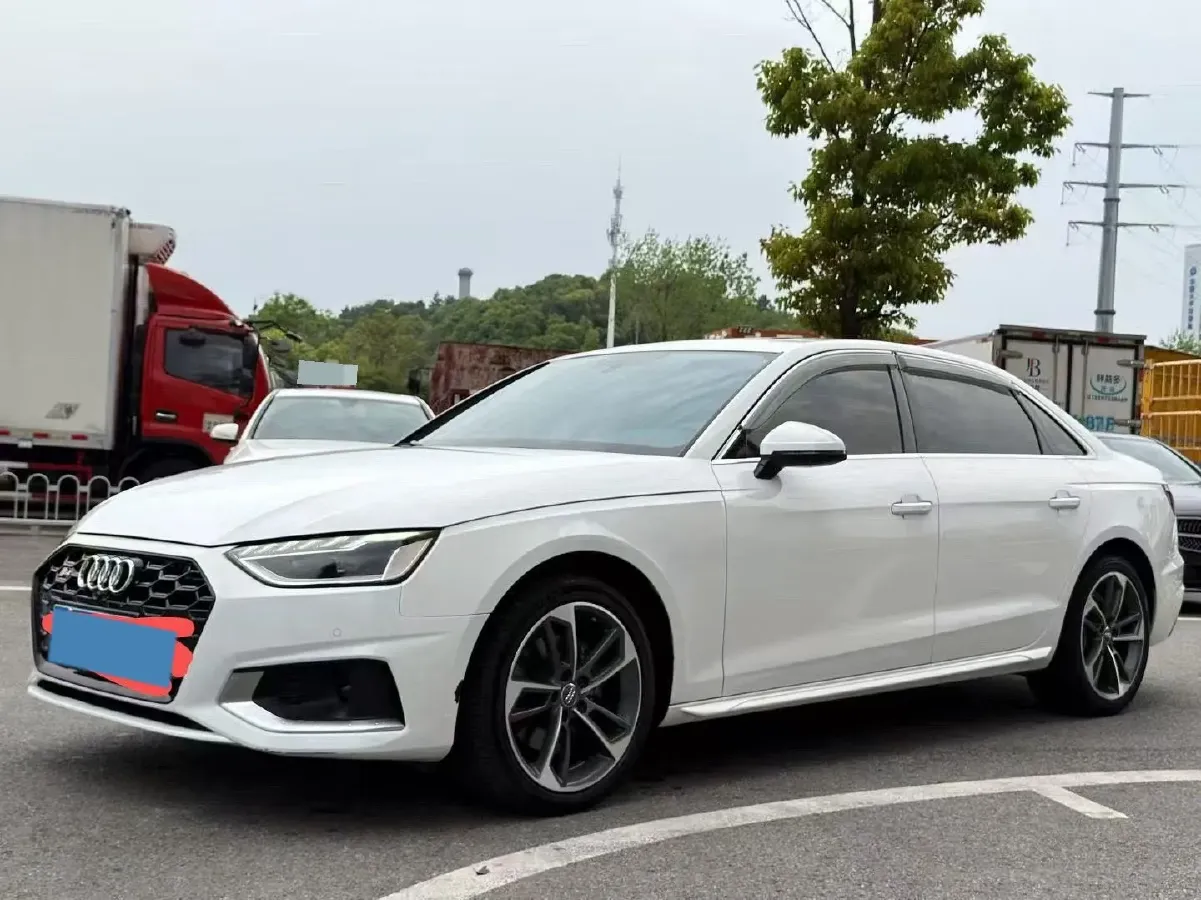 2020 Audi A4L 2.0T 190HP L4 7DCT,autocango,china used car exporter,china ev exporter,chinese used car exporter,chinese used ev exporter