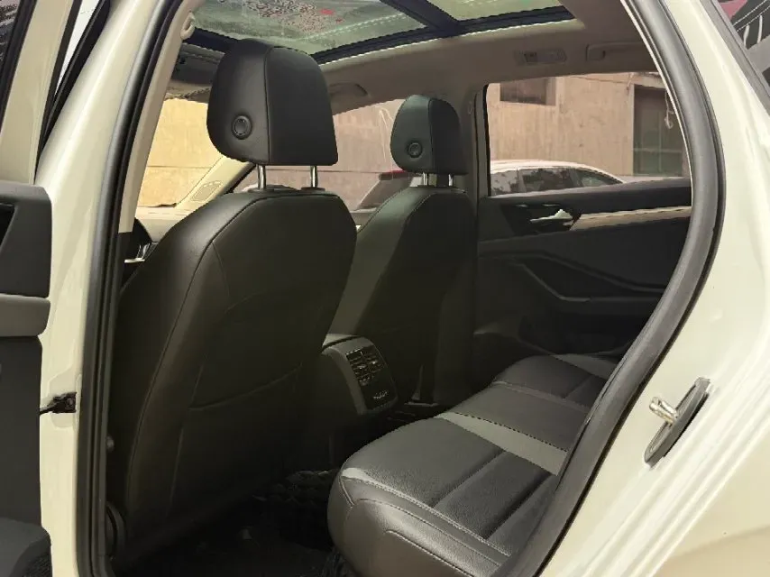 2021 Volkswagen Sagitar 1.2T 116HP L4 7DCT,autocango,china used car exporter,china ev exporter,chinese used car exporter,chinese used ev exporter