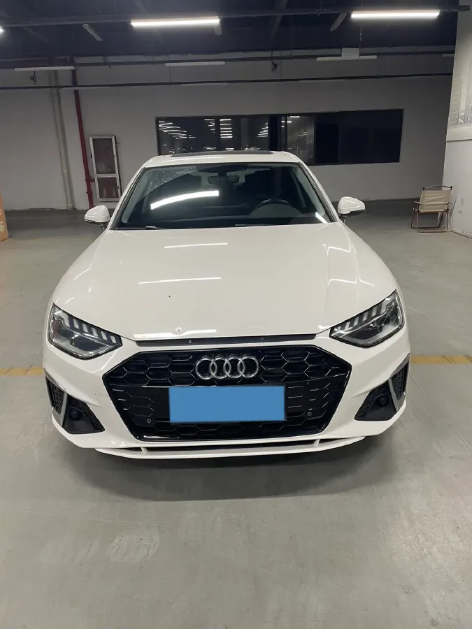 2020 Audi A4L 2.0T 190HP L4 7DCT,autocango,china used car exporter,china ev exporter,chinese used car exporter,chinese used ev exporter