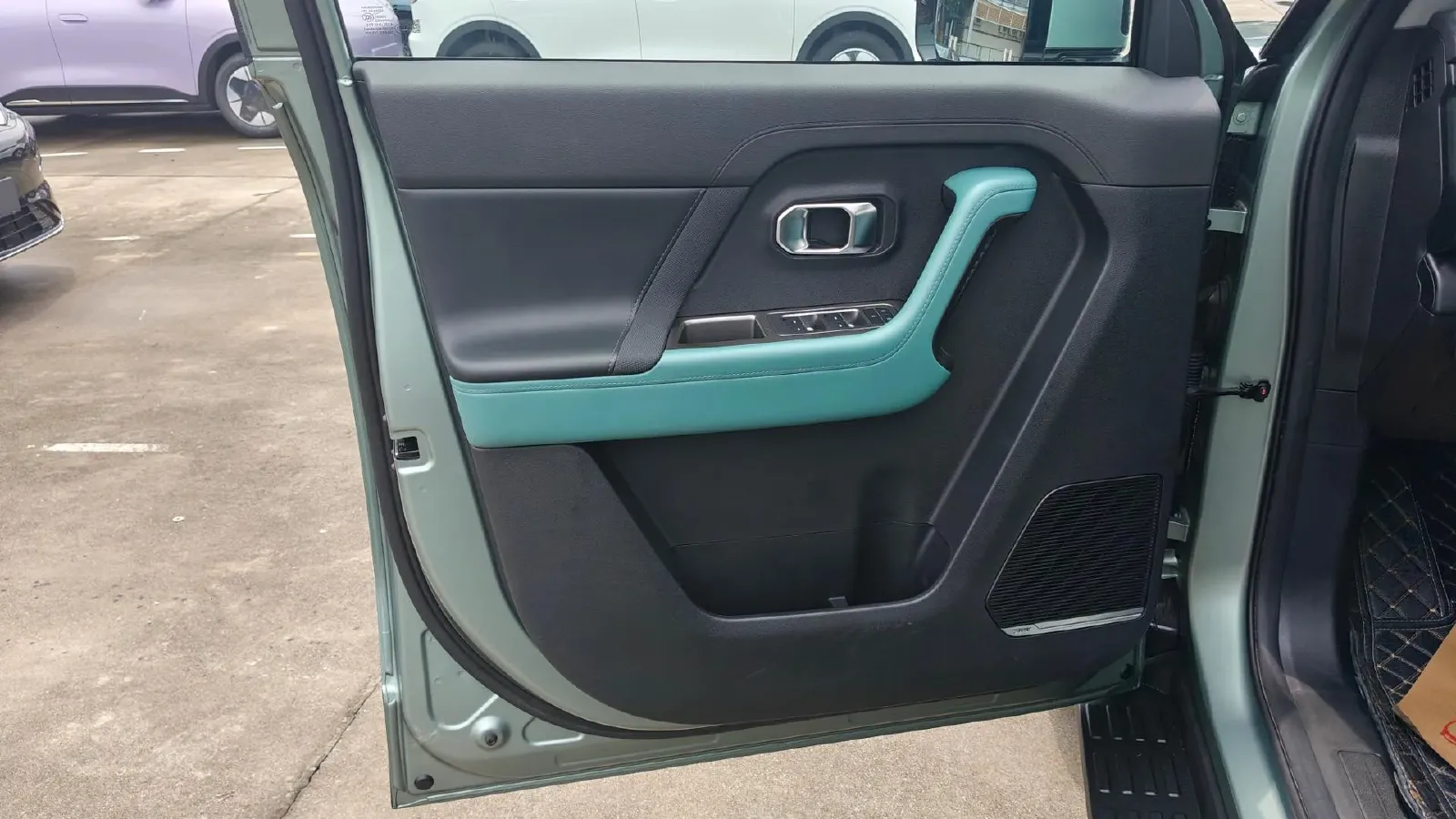 2025 Jetour Freeman 2.0T 254HP L4 8AT,autocango,china used car exporter,china ev exporter,chinese used car exporter,chinese used ev exporter