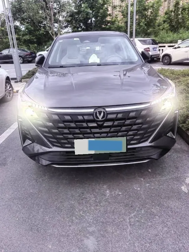 2024 ChangAn UNI-Z 1.5L 98HP L4 E-CVT PHEV 18.4KWH,autocango,china used car exporter,china ev exporter,chinese used car exporter,chinese used ev exporter