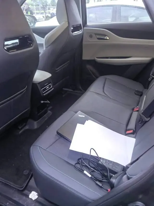 2024 ChangAn UNI-Z 1.5L 98HP L4 E-CVT PHEV 18.4KWH,autocango,china used car exporter,china ev exporter,chinese used car exporter,chinese used ev exporter