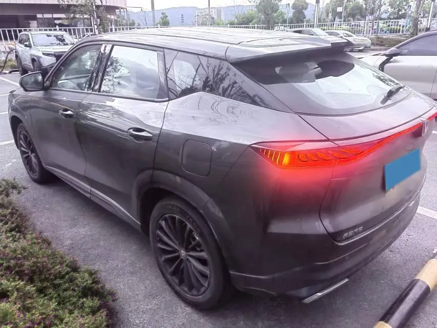 2024 ChangAn UNI-Z 1.5L 98HP L4 E-CVT PHEV 18.4KWH,autocango,china used car exporter,china ev exporter,chinese used car exporter,chinese used ev exporter