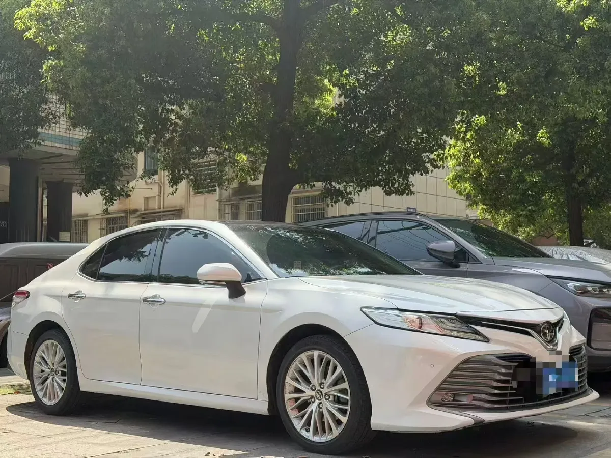 2019 Toyota Camry 2.5L 209HP L4 8AT,autocango,china used car exporter,china ev exporter,chinese used car exporter,chinese used ev exporter