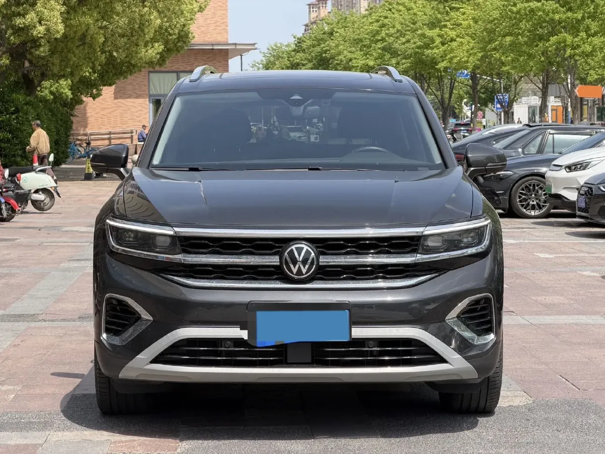 2024 Volkswagen Talagon 2.0T 220HP L4 7DCT,autocango,china used car exporter,china ev exporter,chinese used car exporter,chinese used ev exporter