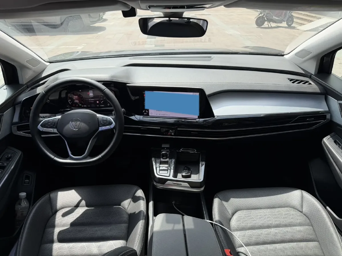 2024 Volkswagen Talagon 2.0T 220HP L4 7DCT,autocango,china used car exporter,china ev exporter,chinese used car exporter,chinese used ev exporter