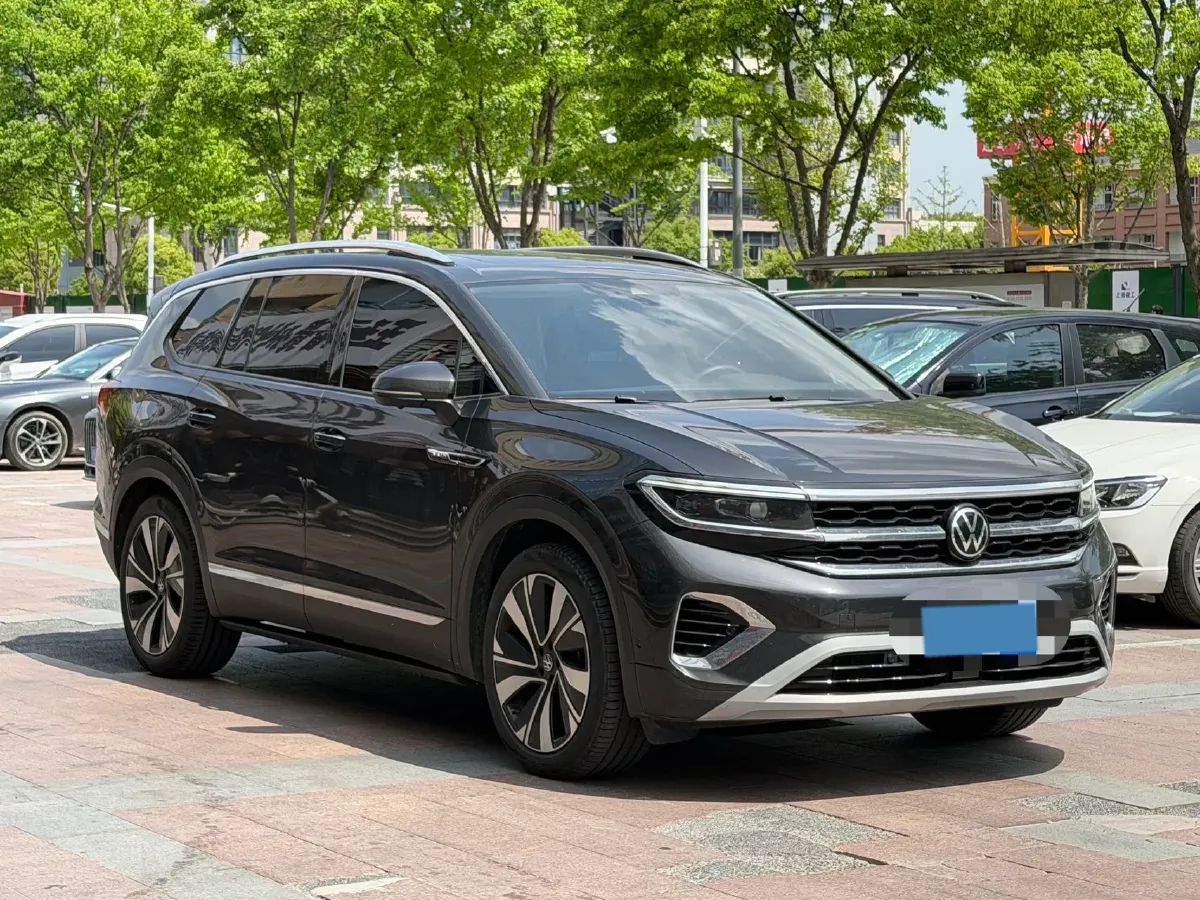 2024 Volkswagen Talagon 2.0T 220HP L4 7DCT,autocango,china used car exporter,china ev exporter,chinese used car exporter,chinese used ev exporter