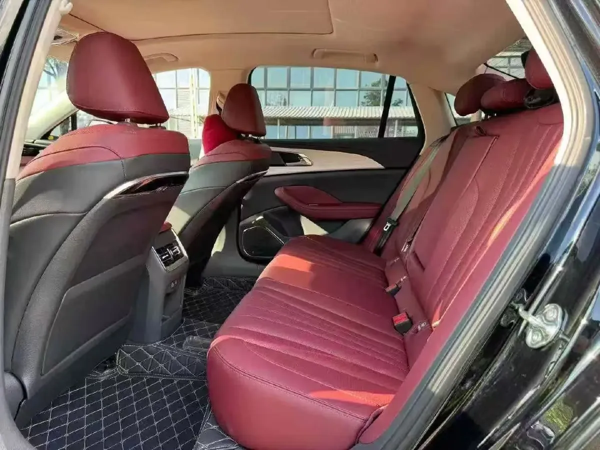 2025 HongQi H5 1.5T 169HP L4 7DCT,autocango,china used car exporter,china ev exporter,chinese used car exporter,chinese used ev exporter