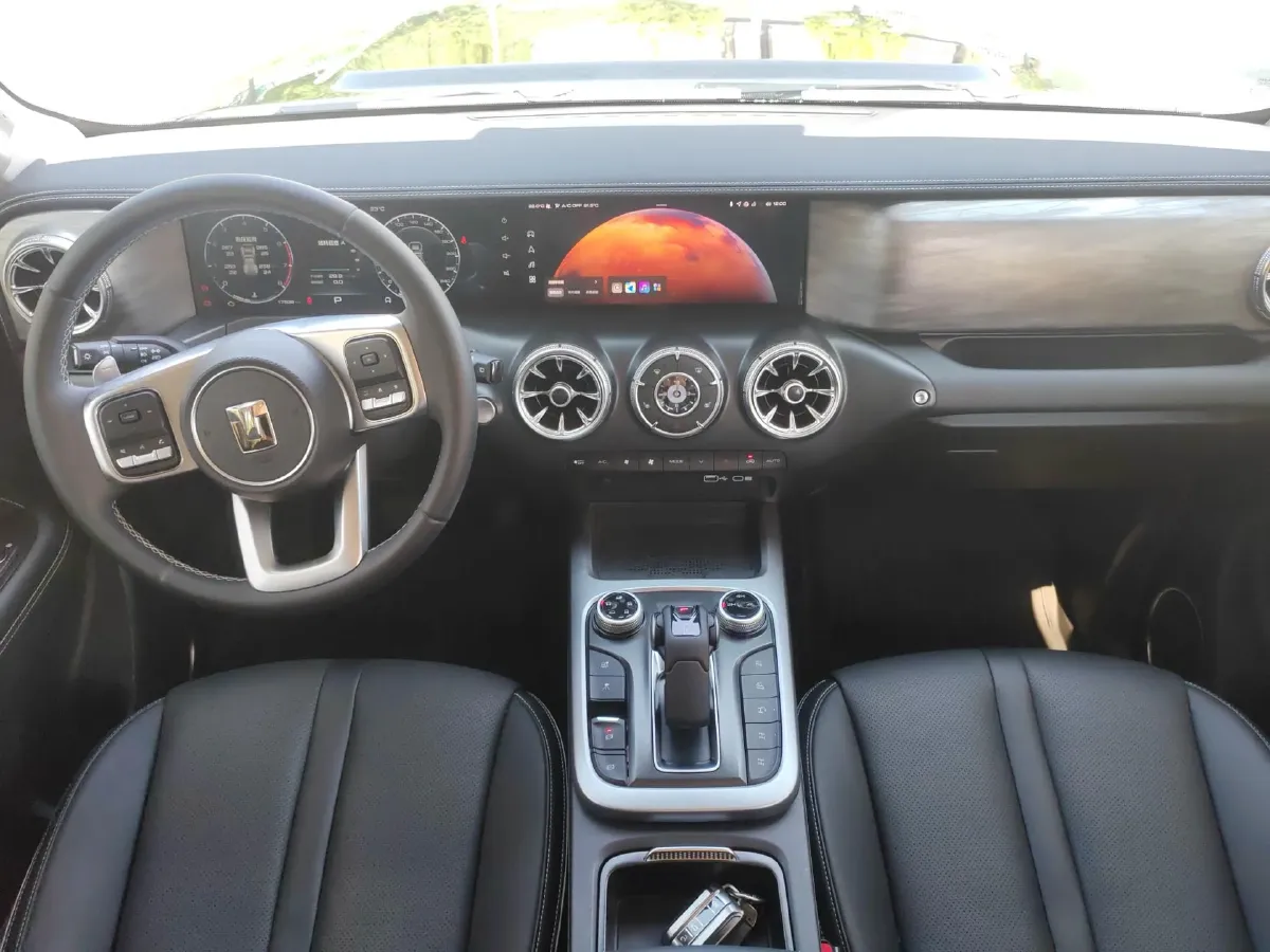 2024 Tank 300 2.0T 227HP L4 8AT,autocango,china used car exporter,china ev exporter,chinese used car exporter,chinese used ev exporter