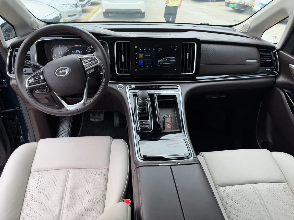 2021 GAC Trumpchi M8 2.0T 252HP L4 8AT,autocango,china used car exporter,china ev exporter,chinese used car exporter,chinese used ev exporter