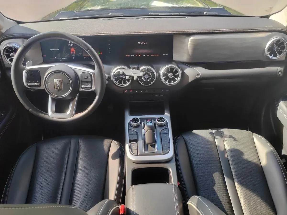 2023 Tank 300 2.0T 227HP L4 8AT,autocango,china used car exporter,china ev exporter,chinese used car exporter,chinese used ev exporter