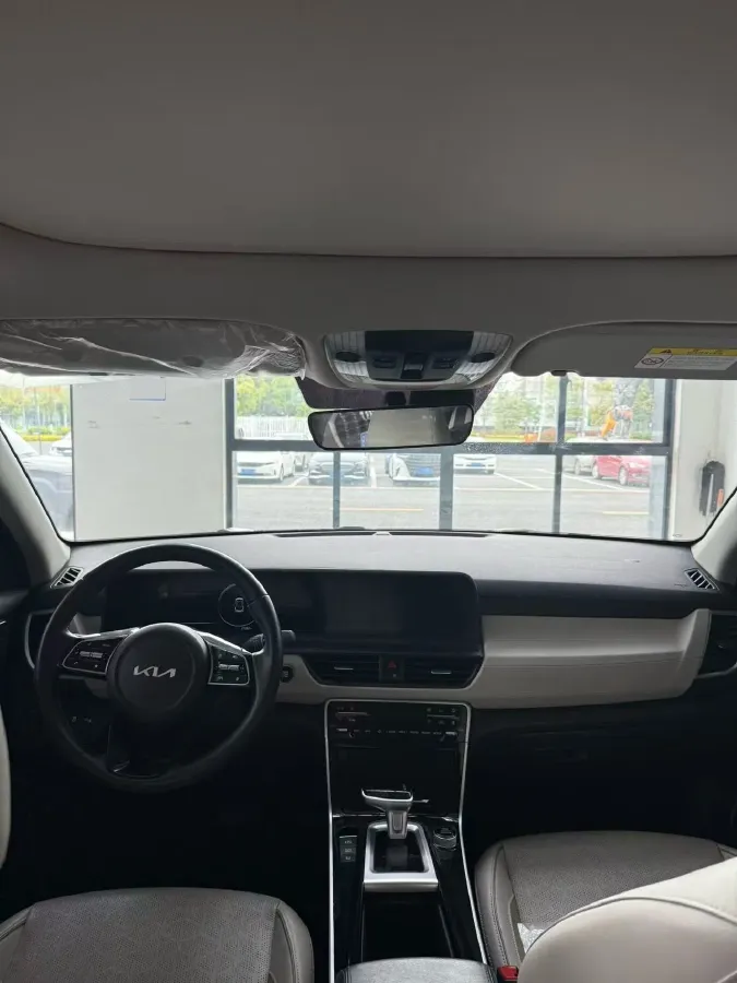 2023 Kia Seltos 1.5L 115HP L4 CVT,autocango,china used car exporter,china ev exporter,chinese used car exporter,chinese used ev exporter