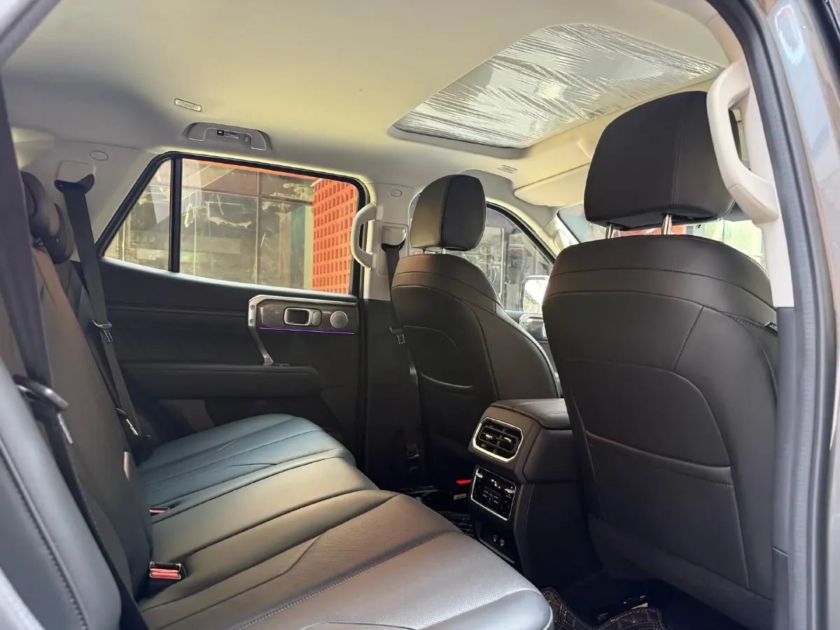 2024 Ford TransitT8 2.3T 174HP L4 8AT,autocango,china used car exporter,china ev exporter,chinese used car exporter,chinese used ev exporter