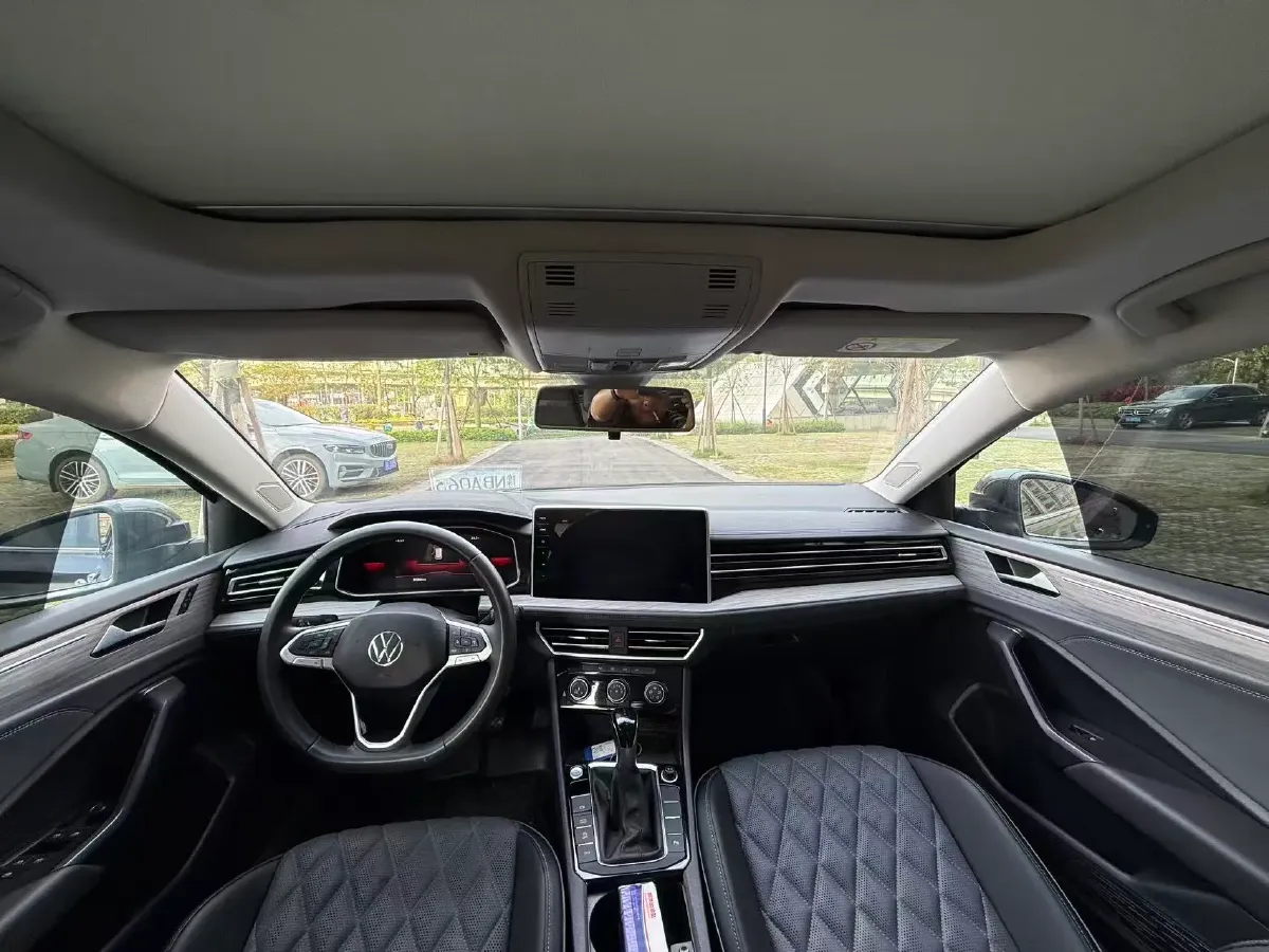 2023 Volkswagen Sagitar 1.5T 160HP L4 7DCT,autocango,china used car exporter,china ev exporter,chinese used car exporter,chinese used ev exporter