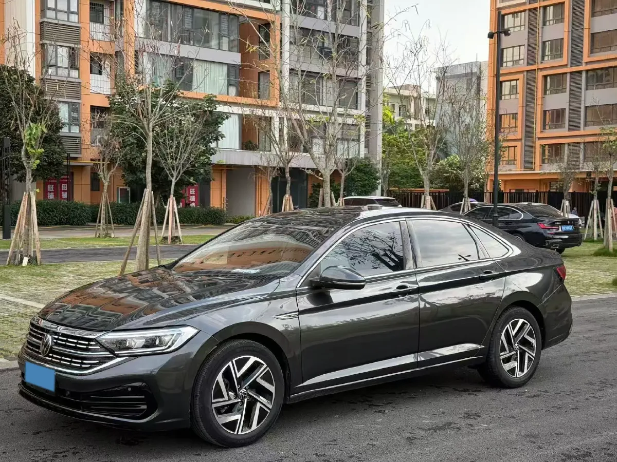 2023 Volkswagen Sagitar 1.5T 160HP L4 7DCT,autocango,china used car exporter,china ev exporter,chinese used car exporter,chinese used ev exporter