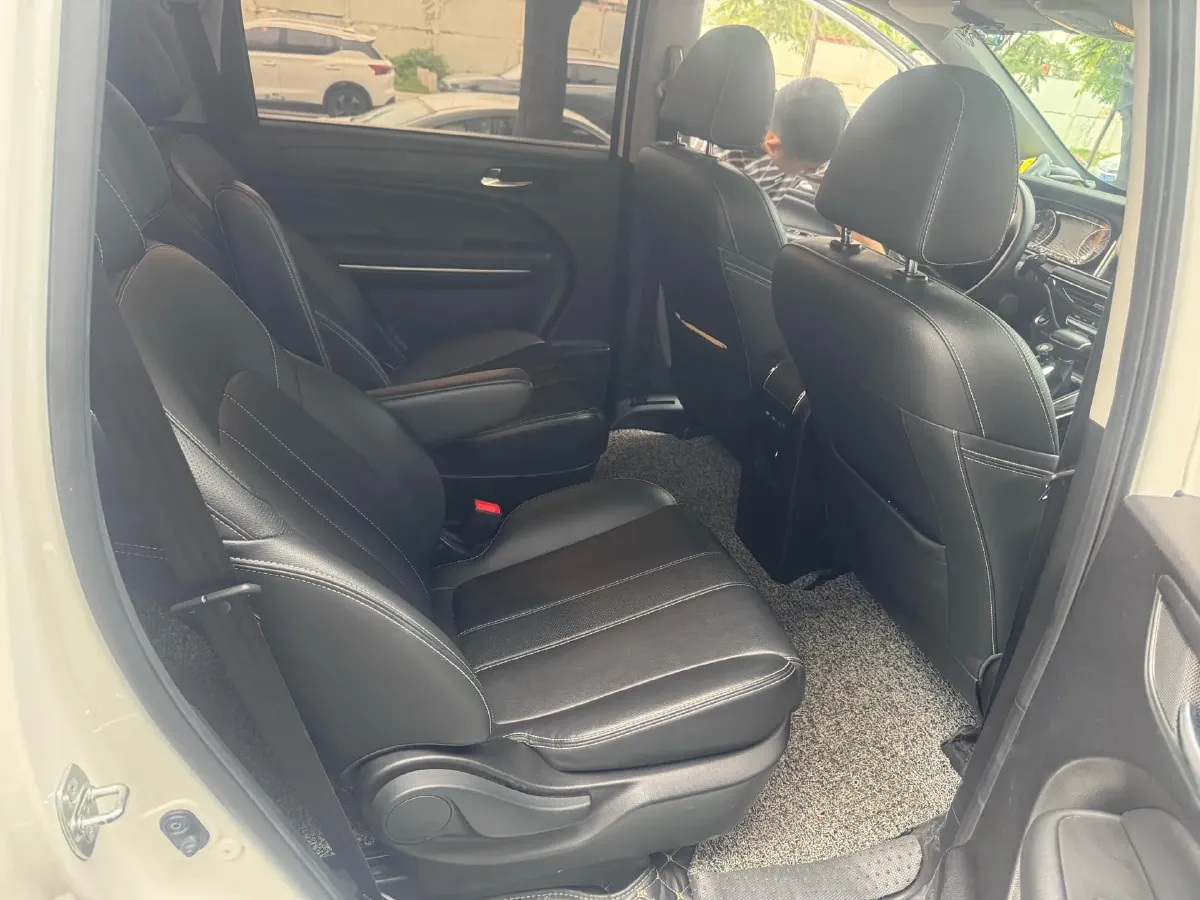 2021 GAC Trumpchi M6 1.5T 169HP L4 7DCT,autocango,china used car exporter,china ev exporter,chinese used car exporter,chinese used ev exporter