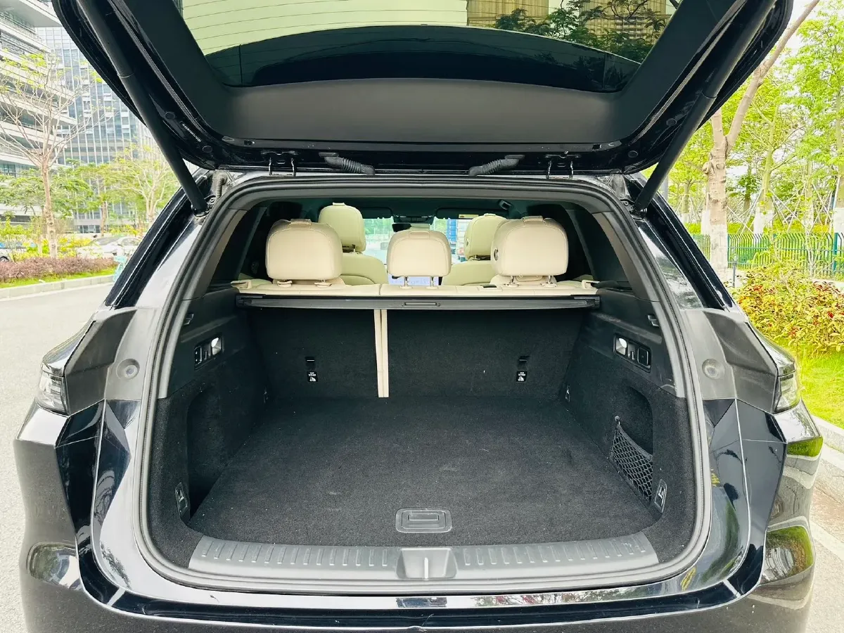 2024 Li L6 Range Extended 154HP L4 REEV 36.8KWH,autocango,china used car exporter,china ev exporter,chinese used car exporter,chinese used ev exporter