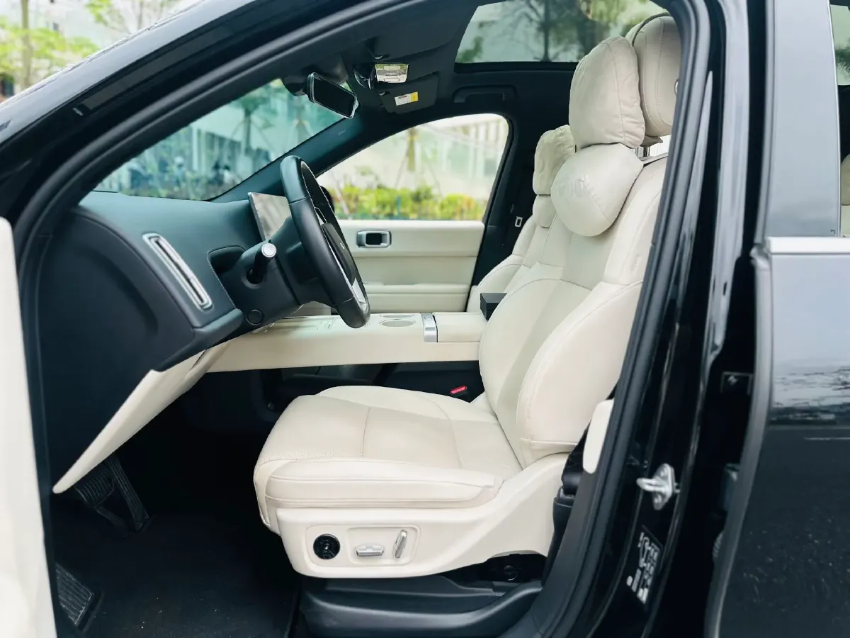 2024 Li L6 Range Extended 154HP L4 REEV 36.8KWH,autocango,china used car exporter,china ev exporter,chinese used car exporter,chinese used ev exporter