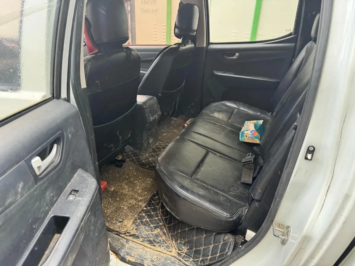 2018 Isuzu Taga 3.0T 131HP L4 5MT,autocango,china used car exporter,china ev exporter,chinese used car exporter,chinese used ev exporter