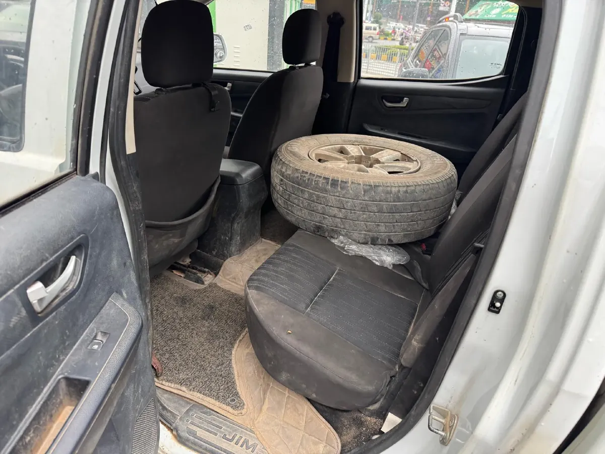 2018 Isuzu Taga 3.0T 131HP L4 5MT,autocango,china used car exporter,china ev exporter,chinese used car exporter,chinese used ev exporter