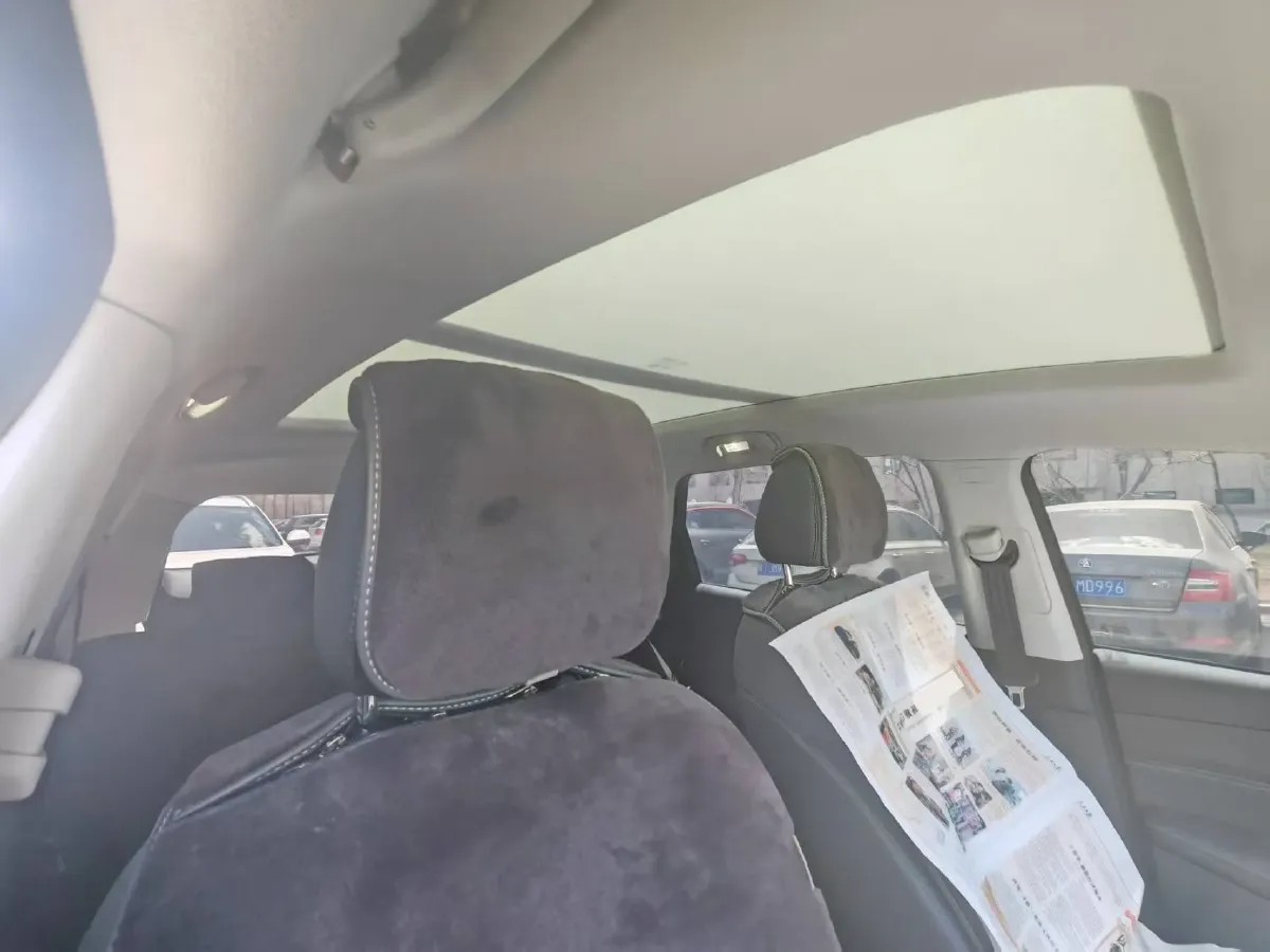 2023 Roewe RX5 1.5T 181HP L4 7DCT,autocango,china used car exporter,china ev exporter,chinese used car exporter,chinese used ev exporter