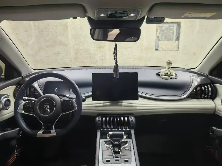 2022 Hycan Z03 BEV 64.23KWH,autocango,china used car exporter,china ev exporter,chinese used car exporter,chinese used ev exporter