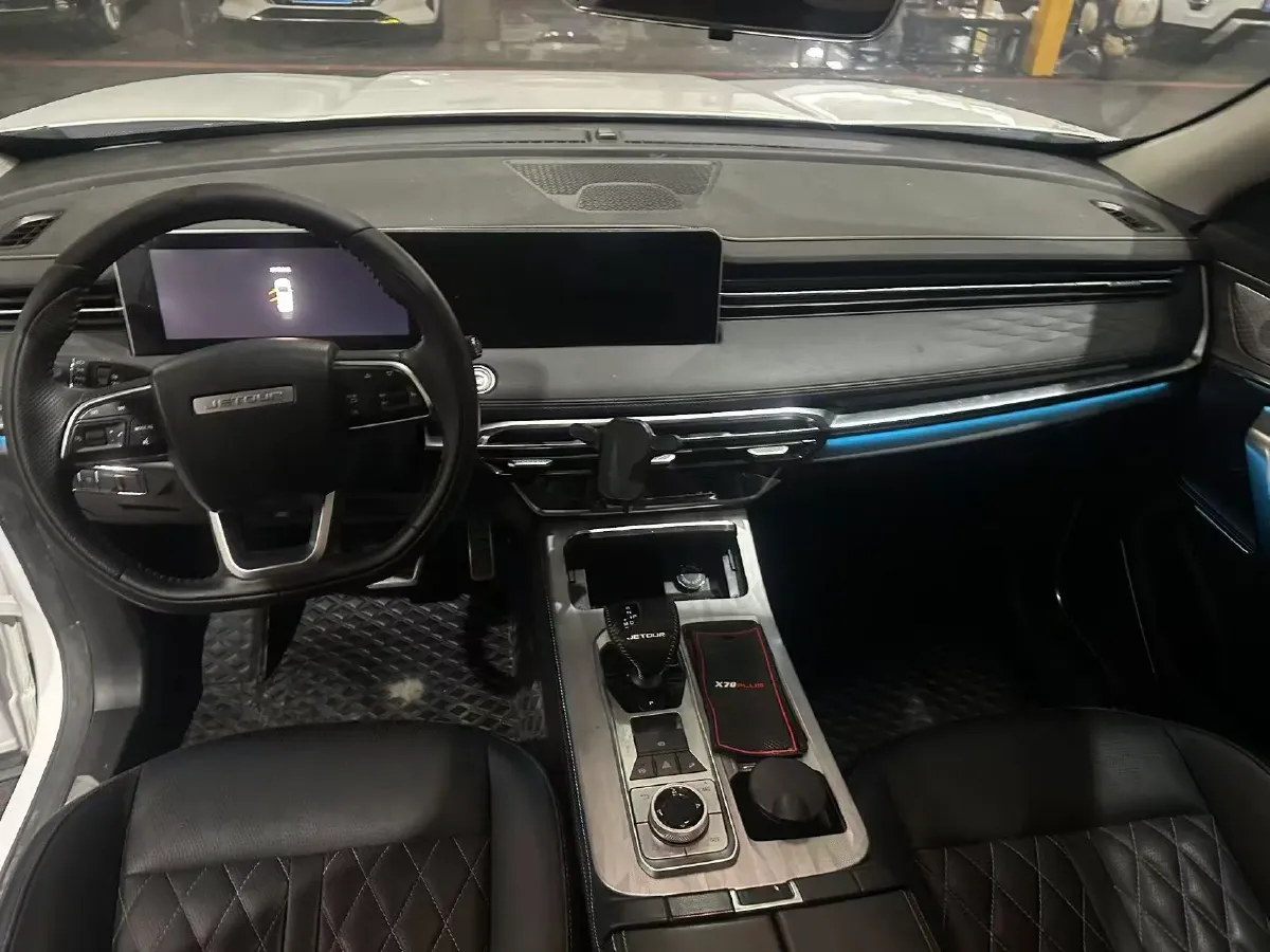 2023 ChangAn Oshan X7 Plus 1.5T 188HP L4 7DCT,autocango,china used car exporter,china ev exporter,chinese used car exporter,chinese used ev exporter