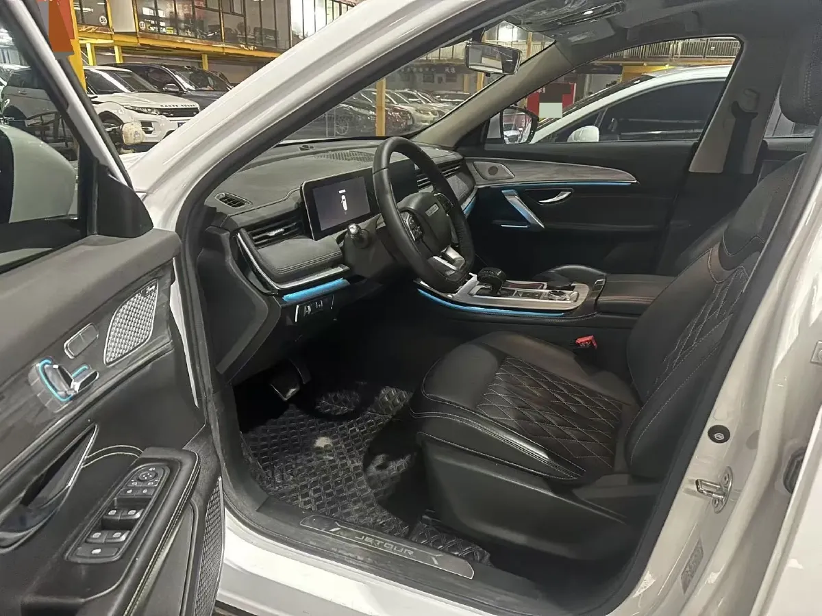 2023 ChangAn Oshan X7 Plus 1.5T 188HP L4 7DCT,autocango,china used car exporter,china ev exporter,chinese used car exporter,chinese used ev exporter