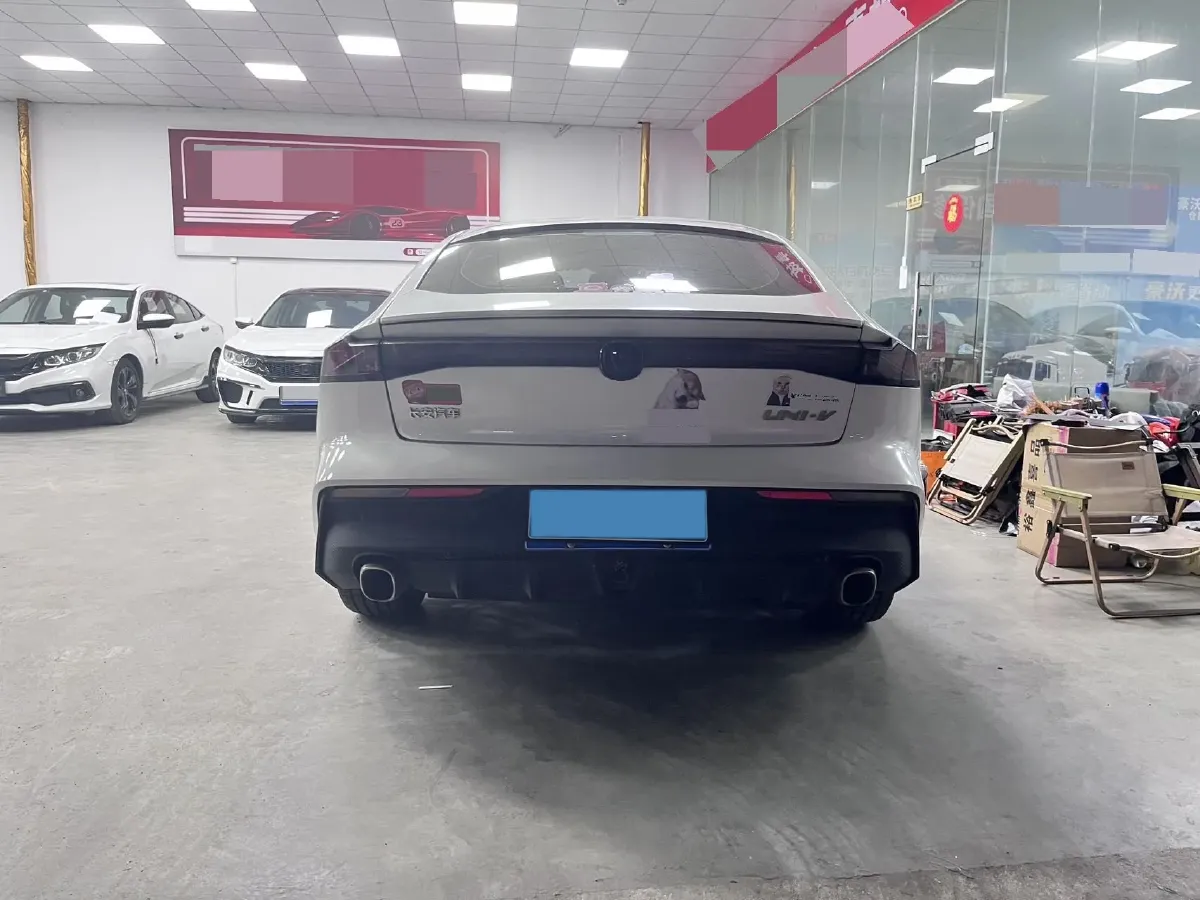 2022 ChangAn UNI-V 1.5T 188HP L4 7DCT,autocango,china used car exporter,china ev exporter,chinese used car exporter,chinese used ev exporter