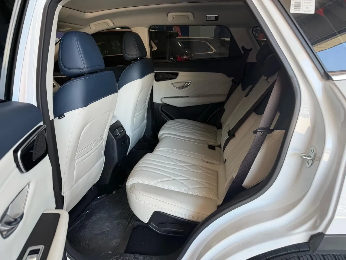 2025 Jetour ShanHai L7 1.5T 156HP L4 2DHT PHEV 19.43KWH,autocango,china used car exporter,china ev exporter,chinese used car exporter,chinese used ev exporter