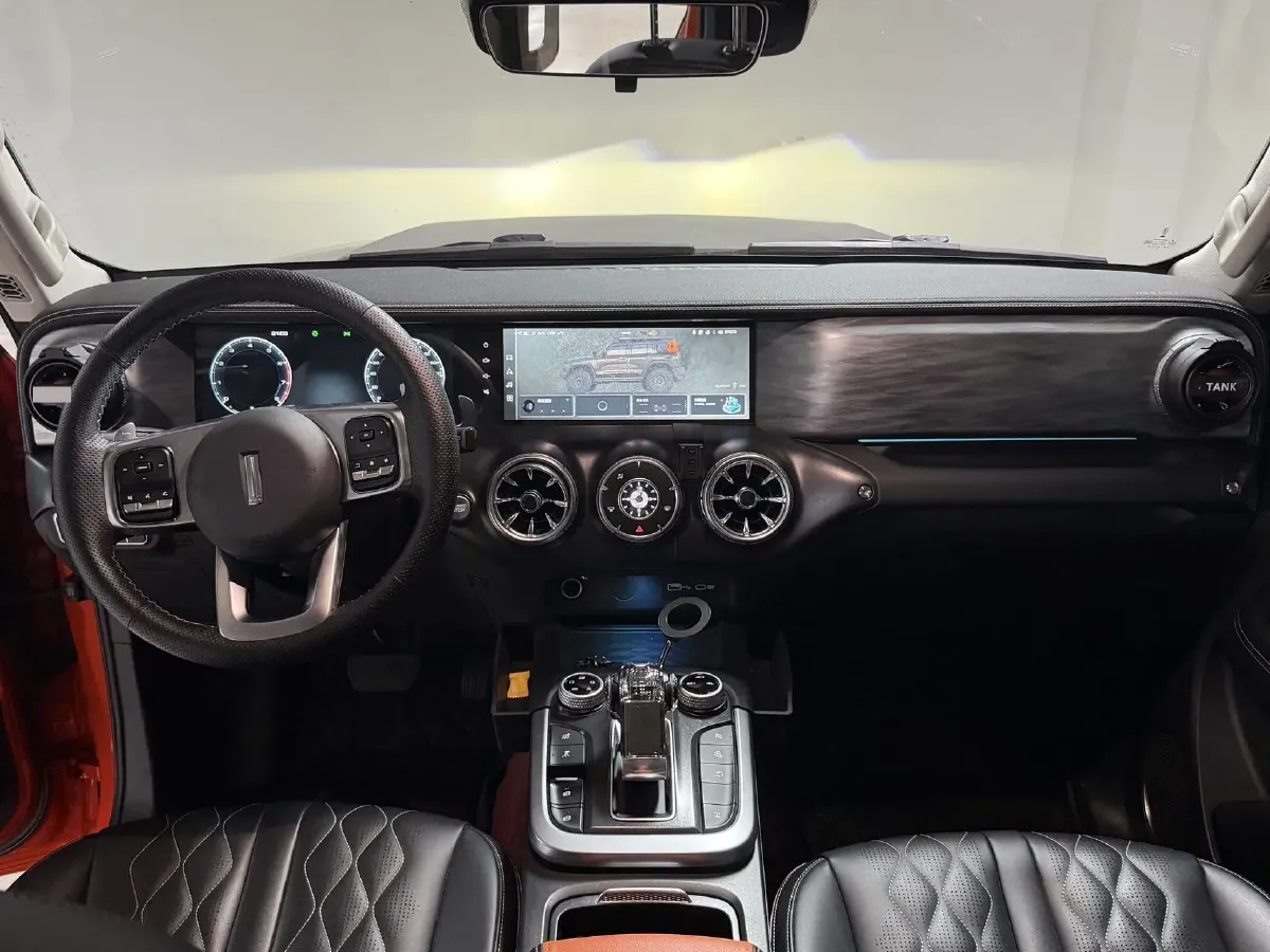 2021 Tank 300 2.0T 227HP L4 8AT,autocango,china used car exporter,china ev exporter,chinese used car exporter,chinese used ev exporter