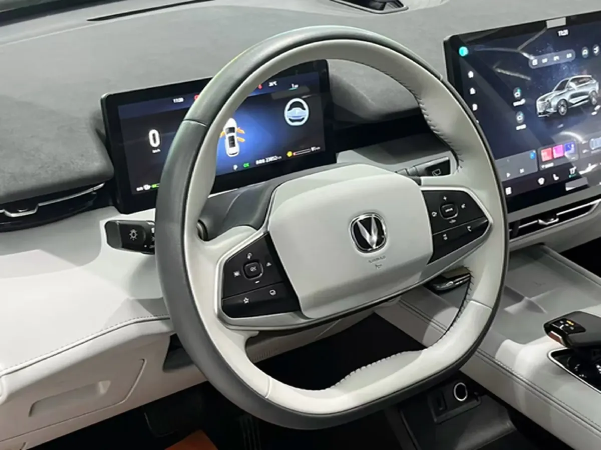 2024 ChangAn UNI-Z 1.5L 98HP L4 E-CVT PHEV 18.4KWH,autocango,china used car exporter,china ev exporter,chinese used car exporter,chinese used ev exporter