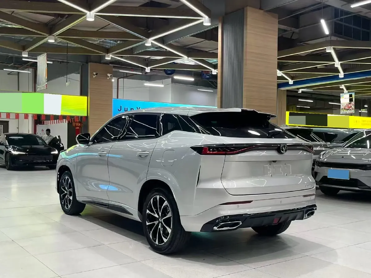 2024 ChangAn UNI-Z 1.5L 98HP L4 E-CVT PHEV 18.4KWH,autocango,china used car exporter,china ev exporter,chinese used car exporter,chinese used ev exporter