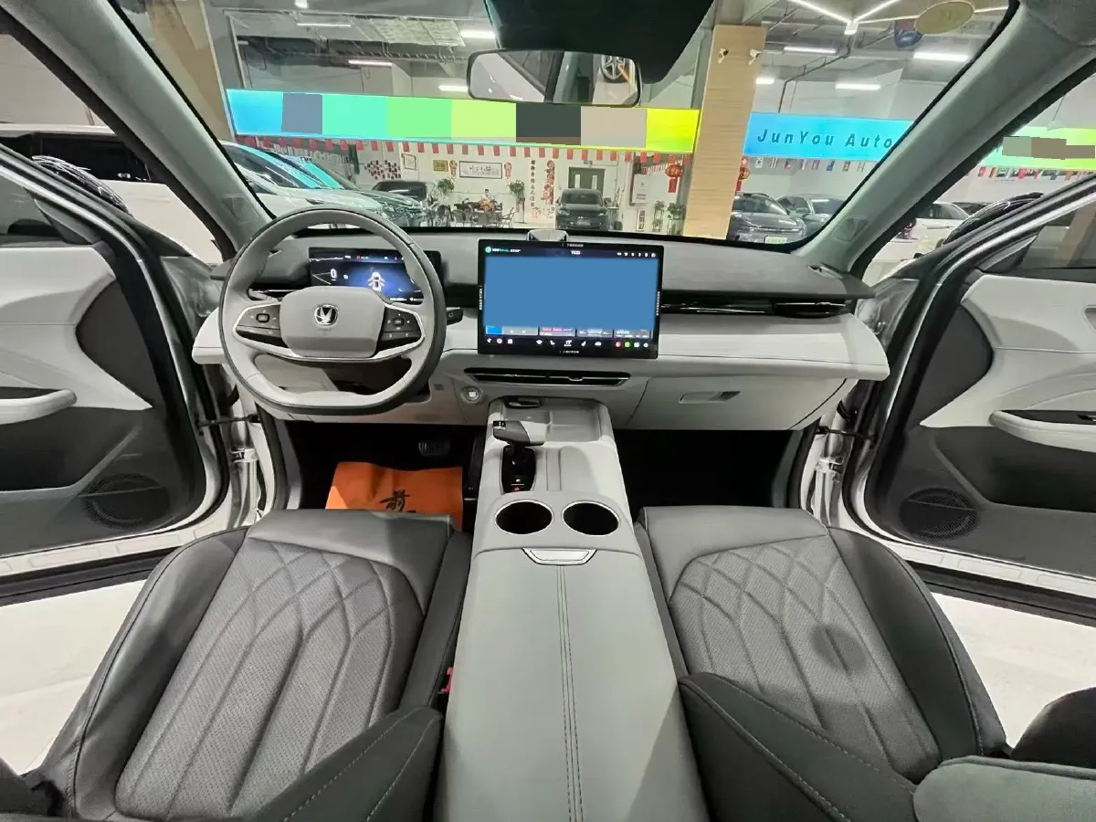 2024 ChangAn UNI-Z 1.5L 98HP L4 E-CVT PHEV 18.4KWH,autocango,china used car exporter,china ev exporter,chinese used car exporter,chinese used ev exporter