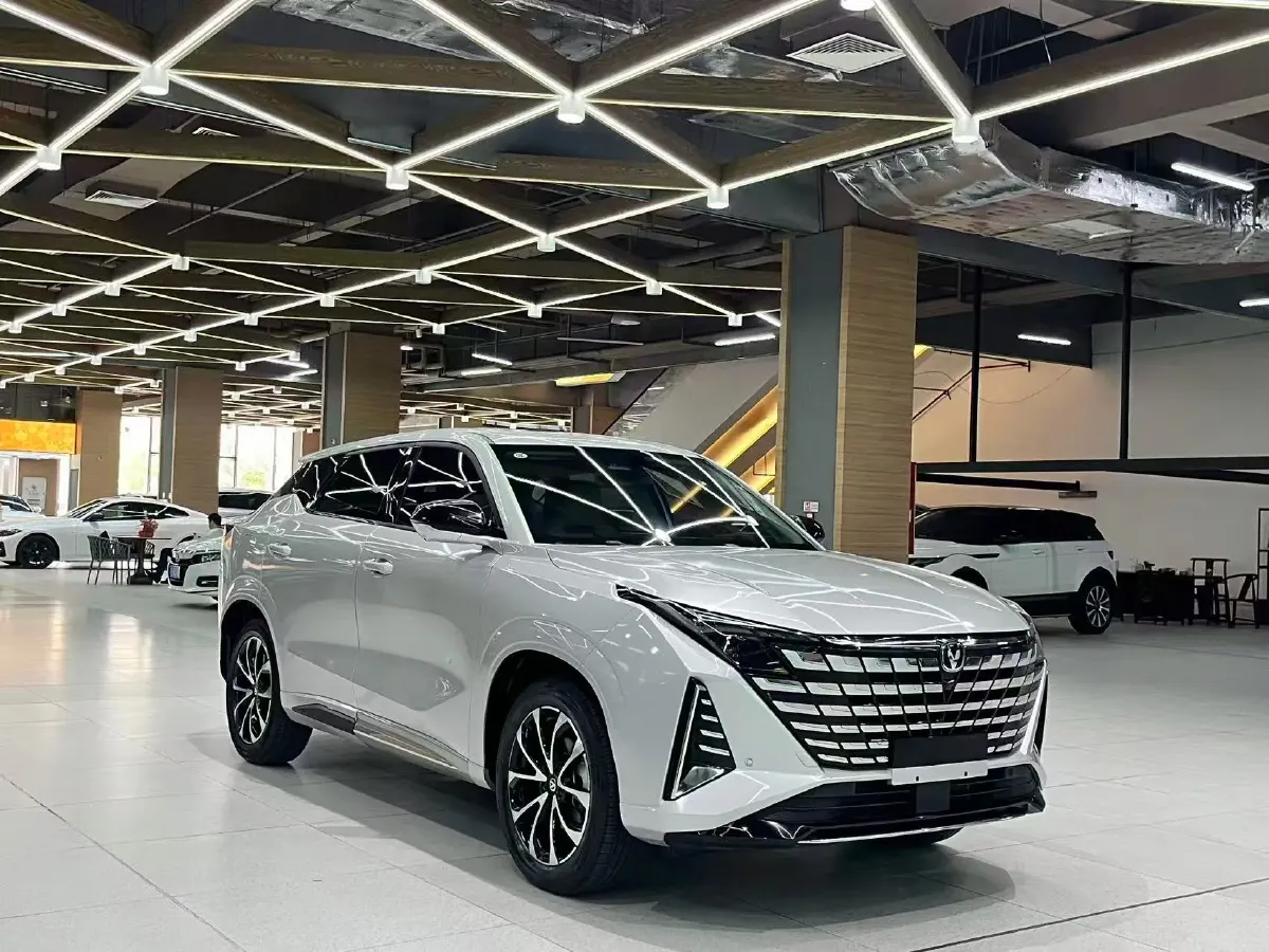 2024 ChangAn UNI-Z 1.5L 98HP L4 E-CVT PHEV 18.4KWH,autocango,china used car exporter,china ev exporter,chinese used car exporter,chinese used ev exporter