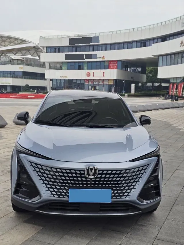 2022 ChangAn UNI-T 1.5T 188HP L4 7DCT,autocango,china used car exporter,china ev exporter,chinese used car exporter,chinese used ev exporter